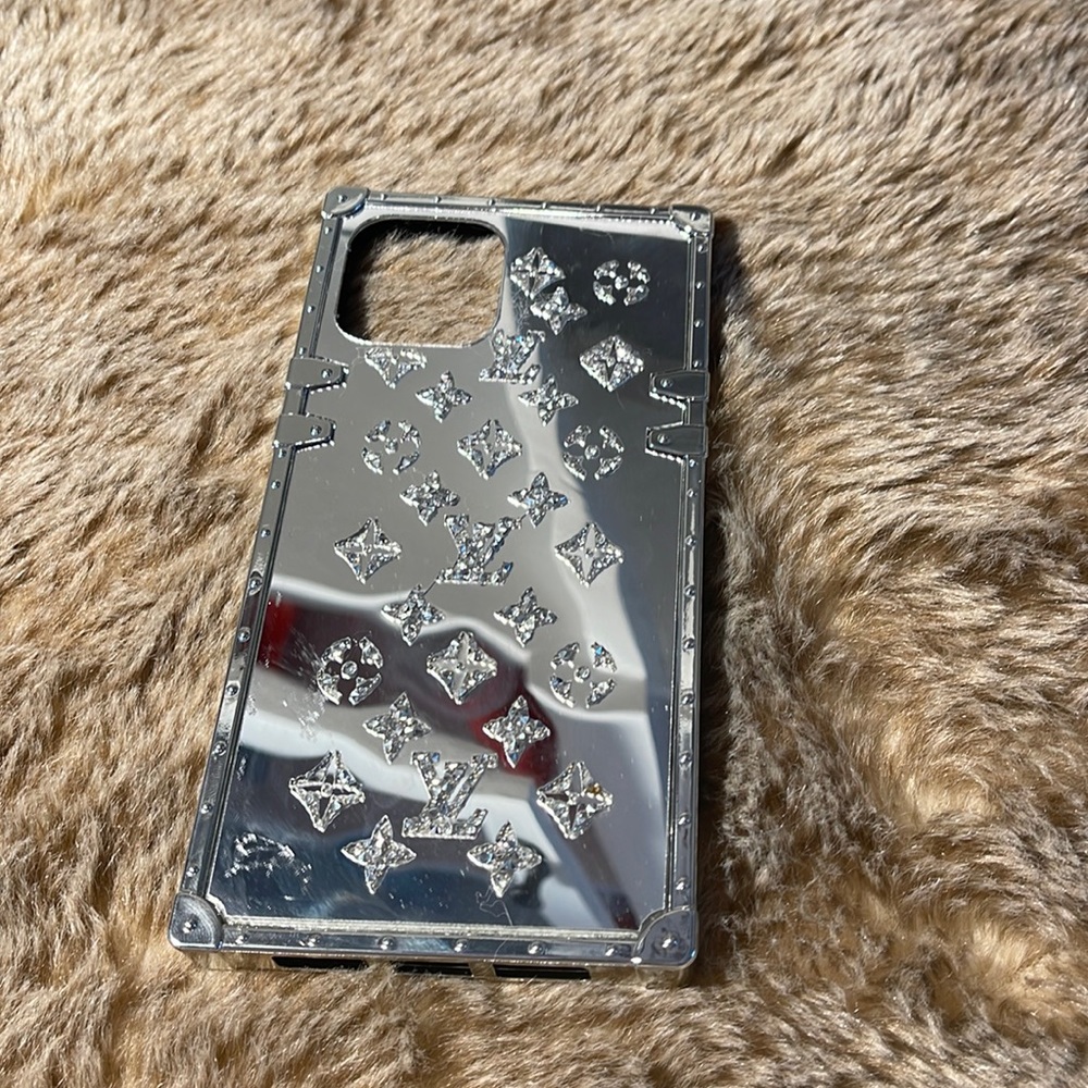LV Mirrored Iphone 12 Pro Max Case